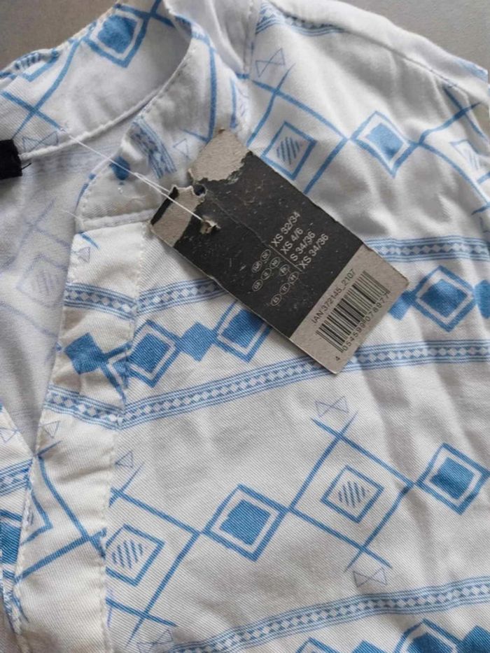 Robe  blanche et bleu T34/36 - photo numéro 3