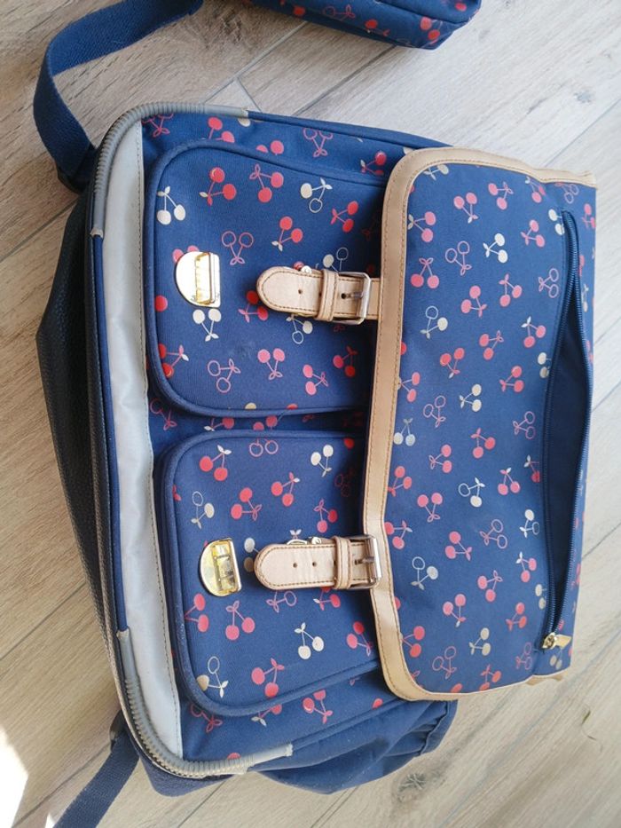 Cartable cerisier - photo numéro 2