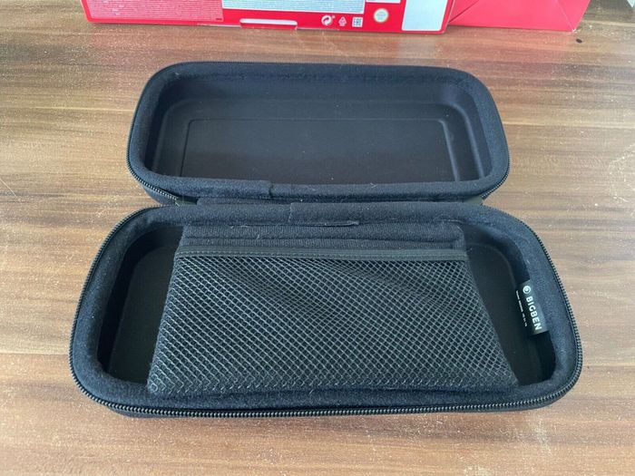 Console de jeux Nintendo Switch - photo numéro 6