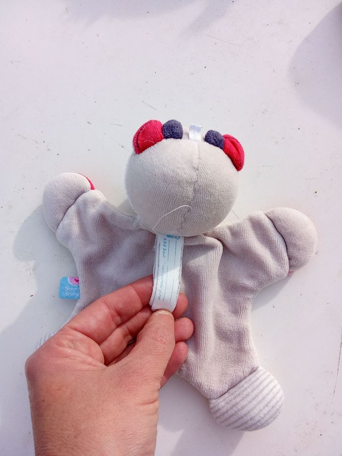 Doudou renard beige, blanc, rouge sucre d'orge, broderie lune - photo numéro 4