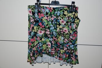 Jupe volantée asymétrique fleurie H&M taille M