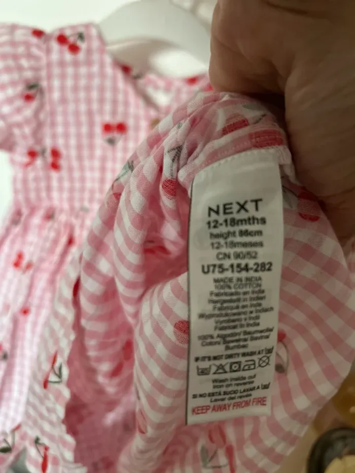 Jolie robe cerise fille 12-18 mois comme neuf - photo numéro 5