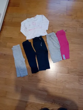 Lot pantalon 9/12 mois