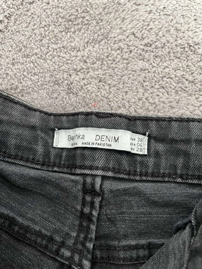 Short M - photo numéro 2