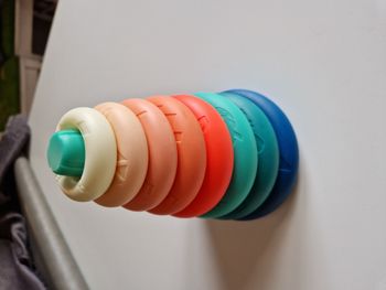 Pyramide anneaux à empiler Ludi