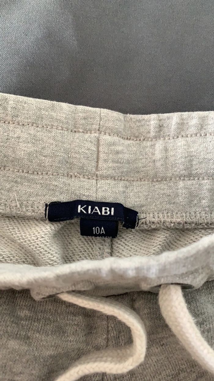 Pantacourt gris 10 ans - photo numéro 3