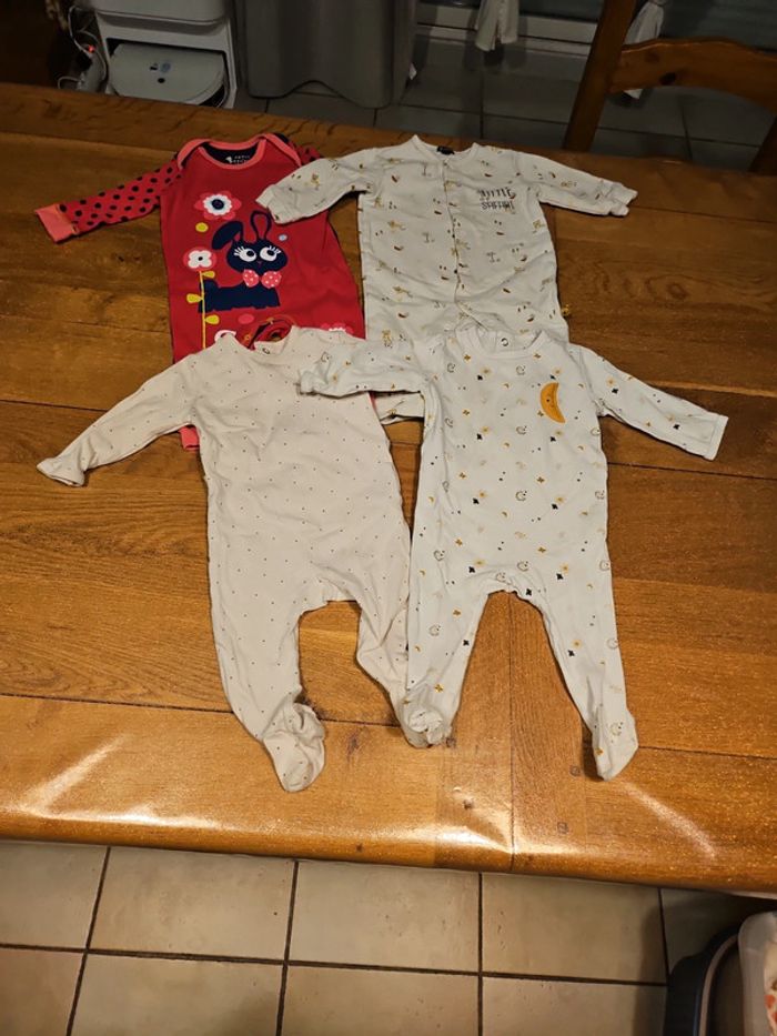 Lot pyjama 6 mois