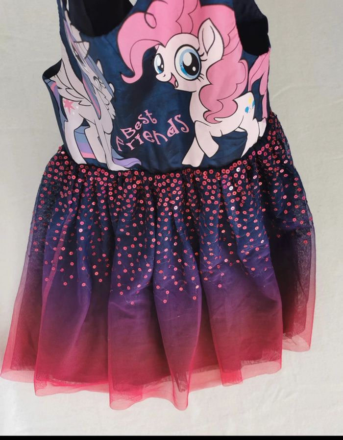 Magnifique robe 👸 tulle et sequins, little poney, H&M, 6ans - photo numéro 3