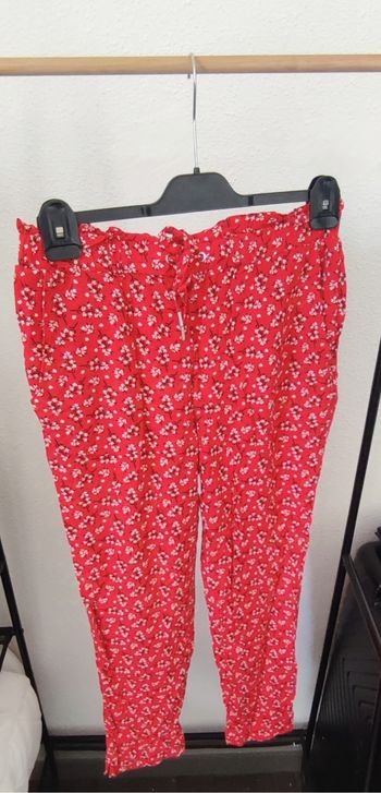 Pantalon léger rose à motifs floraux Kiabi en viscose - Taille 40