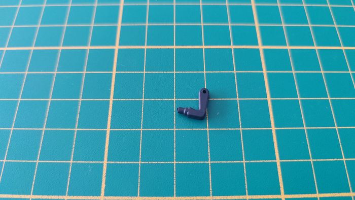 Bras du rétroviseur 98D pièce détachée Porsche 911 Carrera RS 2.7 1/8 1/8ème Altaya #B37 - photo numéro 2