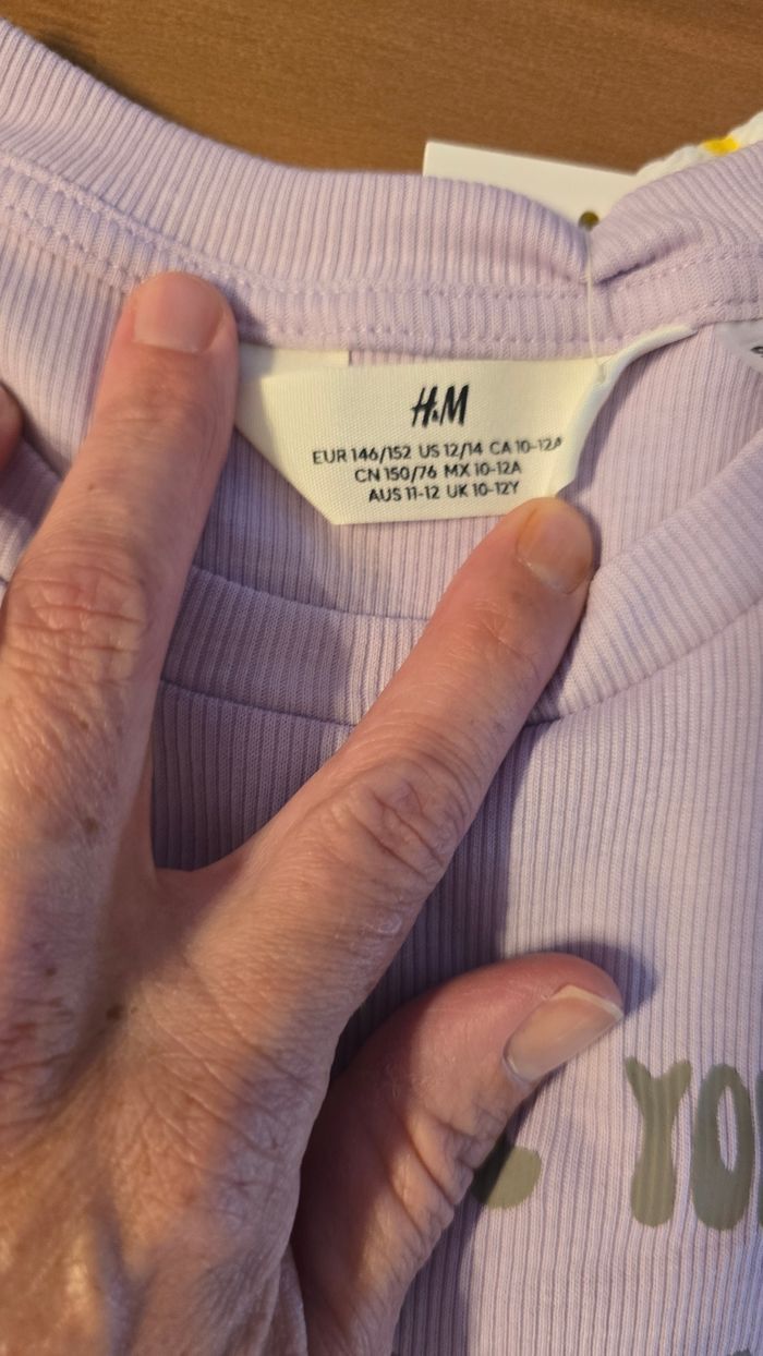 neufs (non portés) 🏷🥰😍 teeshirts mc 12 ans fille 😍🥰 - photo numéro 5