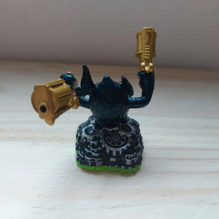 Figurine Skylanders Spyro's Adventure Legendary Trigger Happy - photo numéro 2