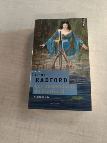 Livre les descendants de merlin 2 resmiranda