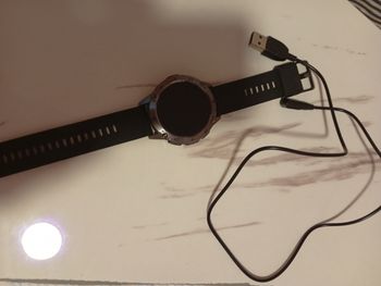 Montre connectée mixte neuve 