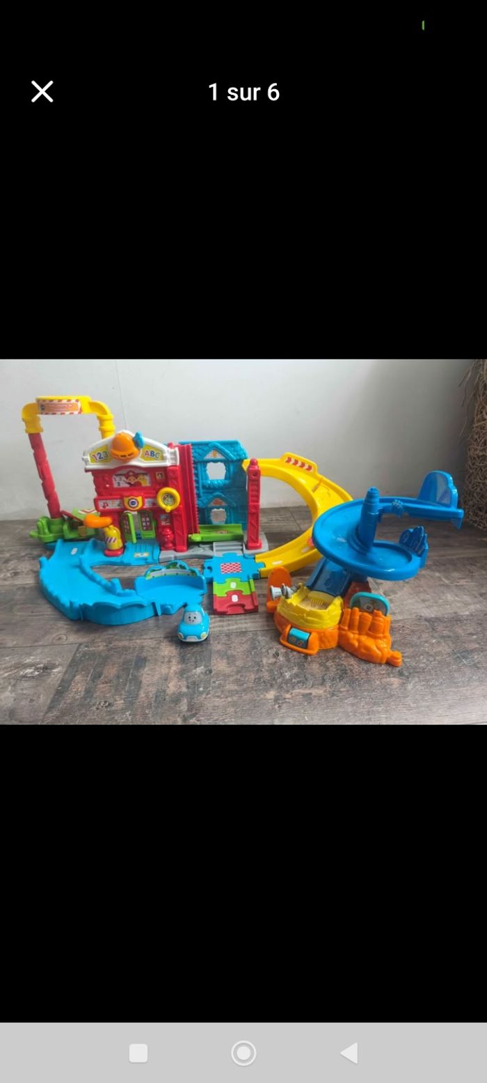 Caserne pompier tut tut bolide