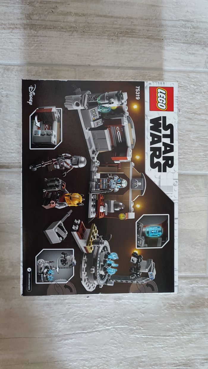 Lego Star Wars 75319 La forge mandalorienne de l'Armurière - photo numéro 2