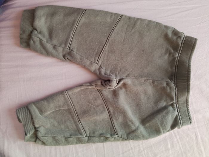 Lot pantalons petits cailloux 23 mois - photo numéro 3