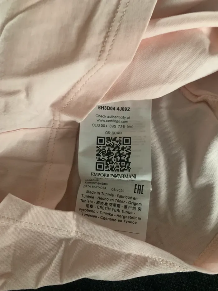 Tee-shirt Emporio Armani - photo numéro 3
