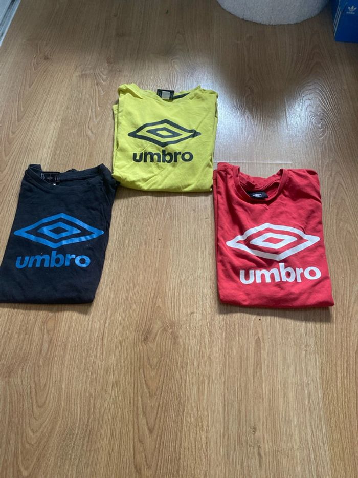 Lot t shirt Umbro homme taille S