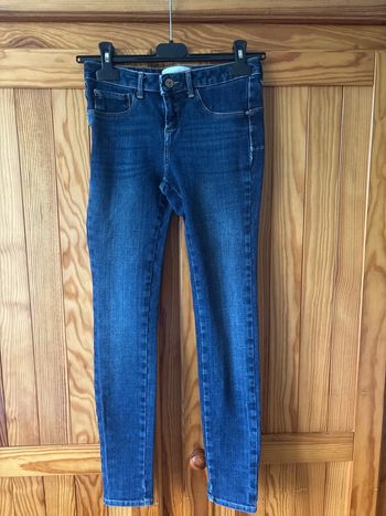 Jean femme taille 34 de marque Mango