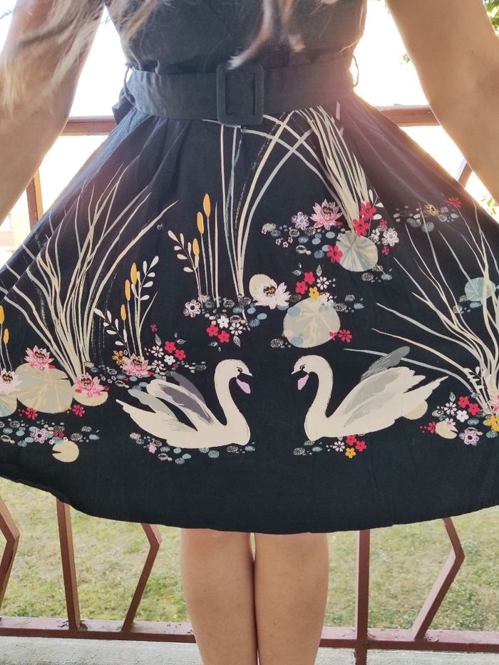 Robe mi court - photo numéro 3
