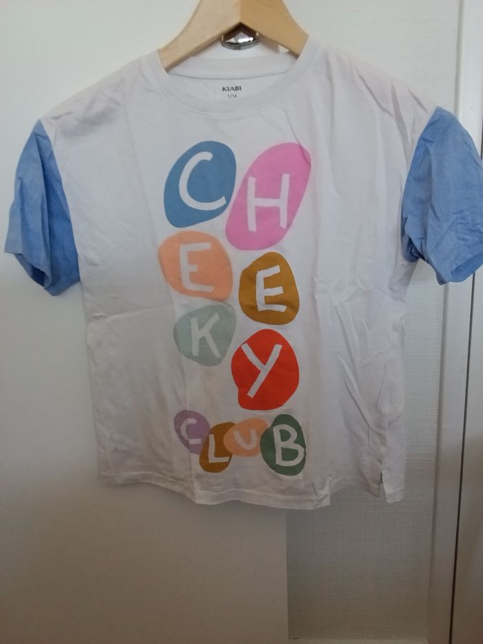 Tee-shirt Kiabi blanc et multicolore