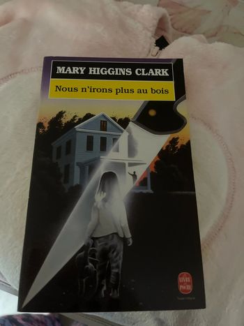 Nous n irons plus au bois