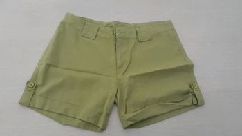 Short vert femme taille 40