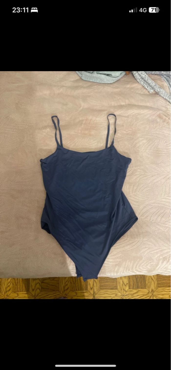 Body pull&bear - photo numéro 3