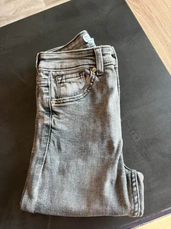 Jean gris