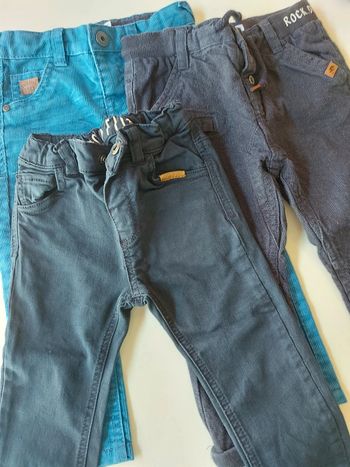 Lot 3 jeans 24 mois