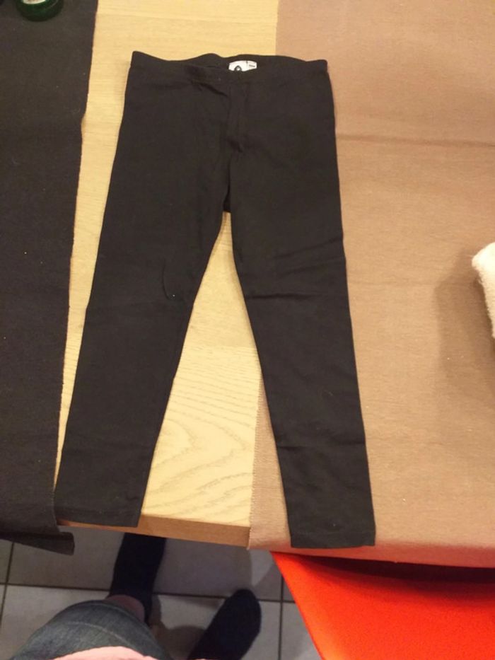 Leggings extensible noir grain de blé 3 ans