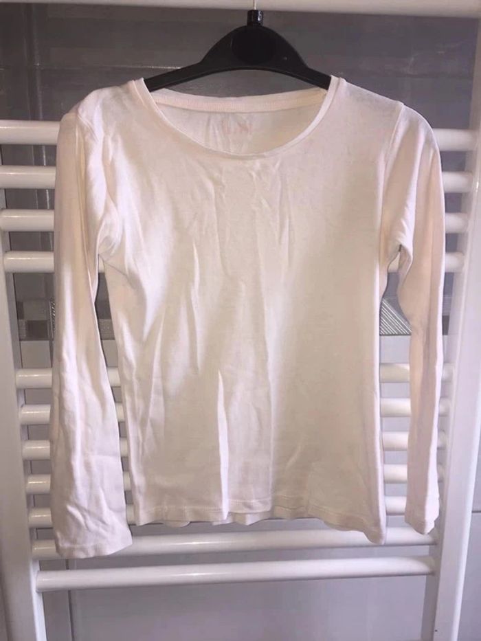 T shirt écru 8 ans de La Halle neuf à 2 euros