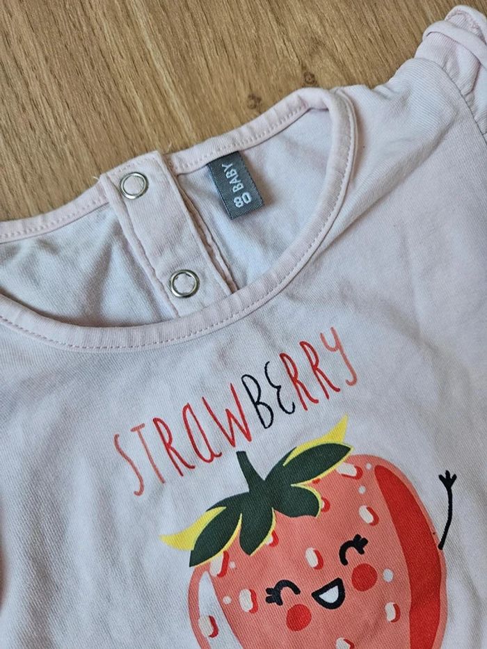 Tee shirt fraise 🍓 wibra 80 Cm - photo numéro 3