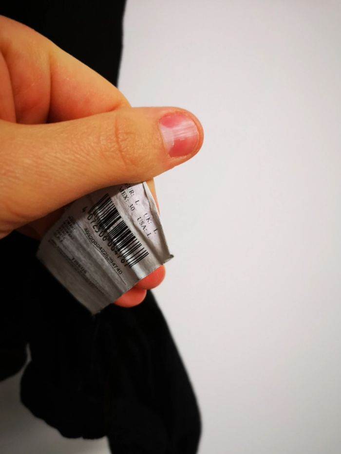 Débardeur noir paillettes argenté - photo numéro 2