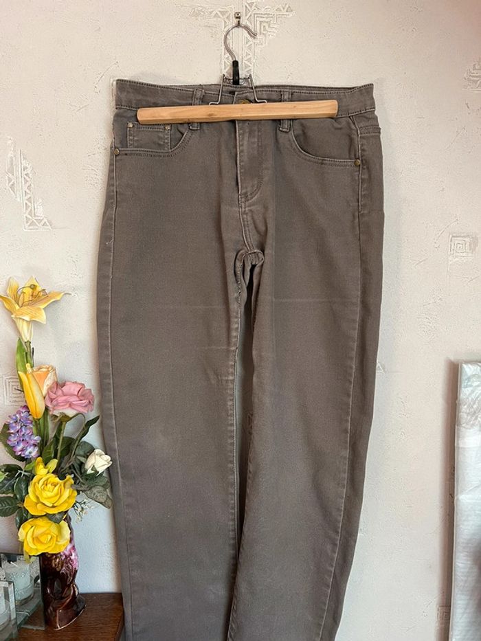 Pantalon beige/gris - photo numéro 2