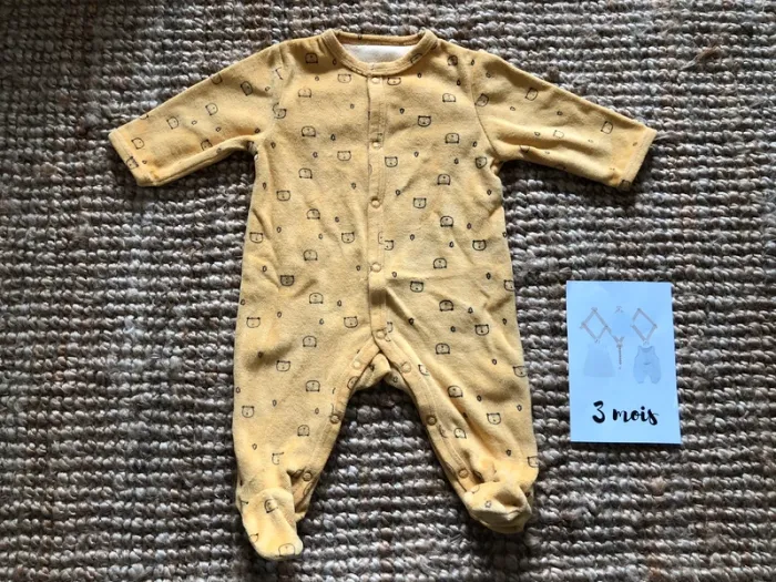 Pyjama velours jaune moutarde