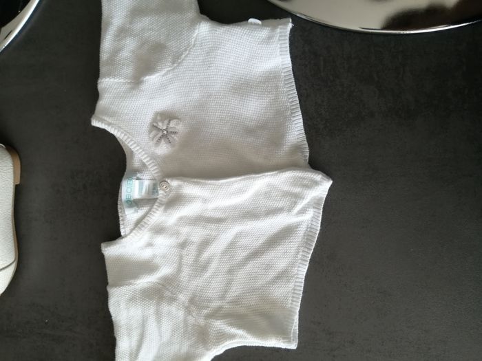 Boléro fille 18 mois - photo numéro 3