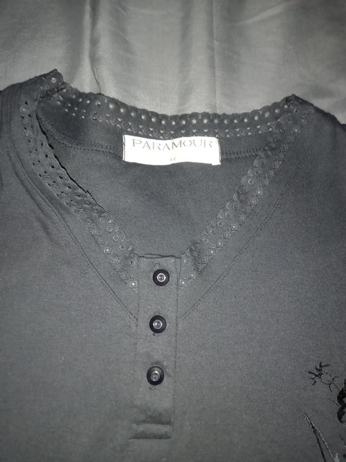 Haut noir Taille 44 - photo numéro 2