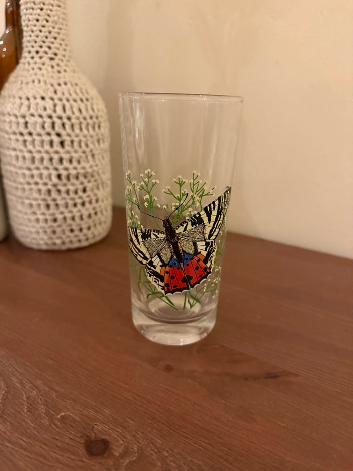 Verre avec papillons - Vintage
