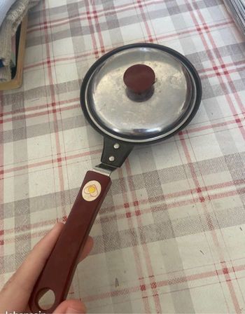 Poêle cœur œuf