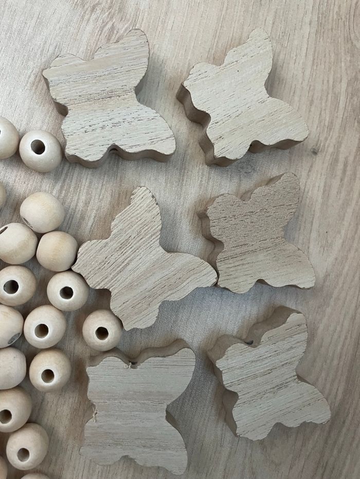 Lot 82 perles en bois - photo numéro 2