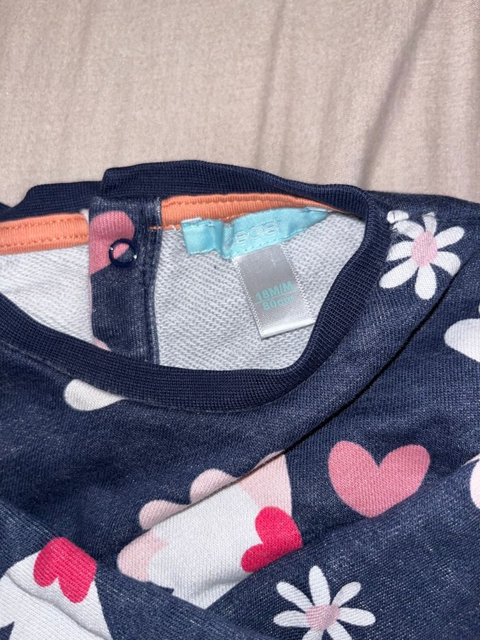 Très belle ensemble pulls legging pou bébé fille - photo numéro 2