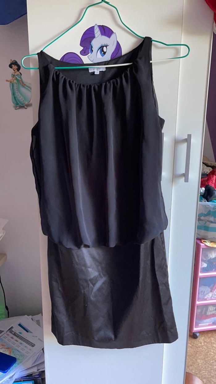 Robe sans manches bi matière taille 36
