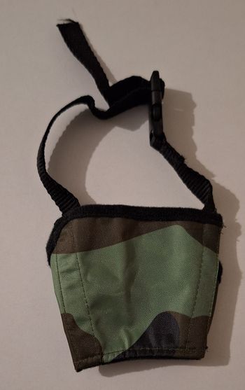 Muselière à imprimé militaire kaki et marron à clipser