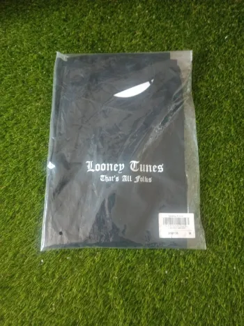 Tee shirt Looney toones taille M neuf