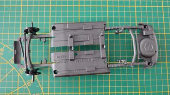 Châssis axe de roue pièce détachée miniature Bburago Burago Lancia Aurelia B24 Spider 1955 1/18 #B87