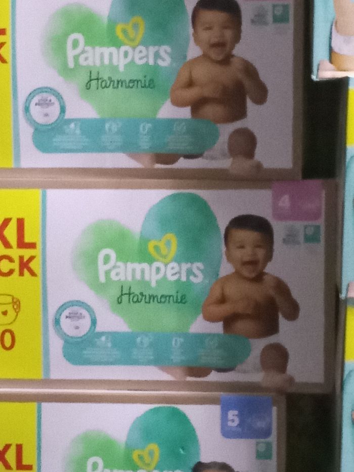 Couches Pampers harmonie