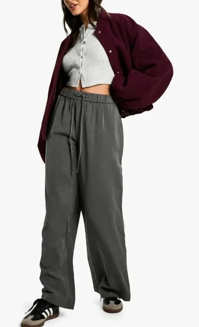 Pantalon large gris Boohoo – Taille L – Confort & Style Décontracté - Neuf - photo numéro 2