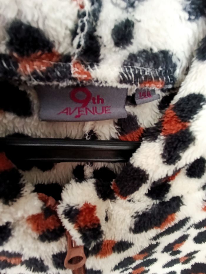 Jolie combinaison léopard fille 146/152 - photo numéro 2